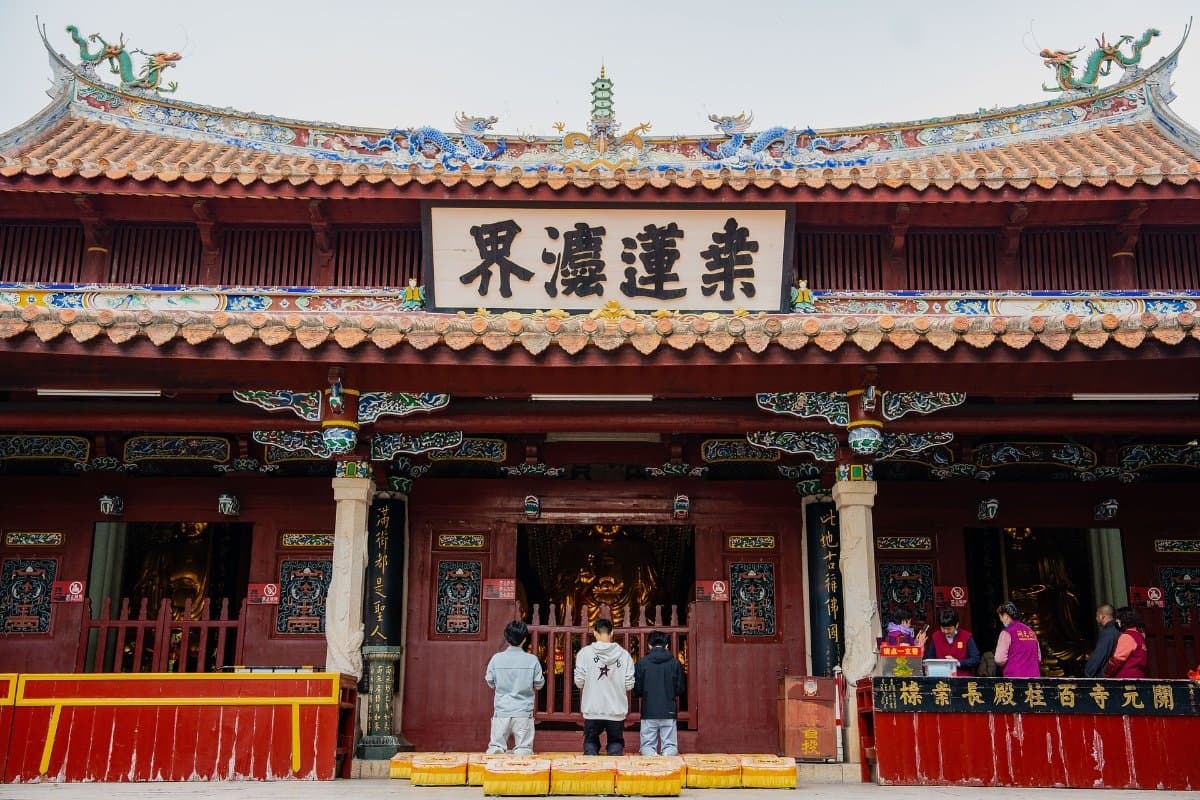 Kaiyuan Temple with ancient stone pagodas in Quanzhou