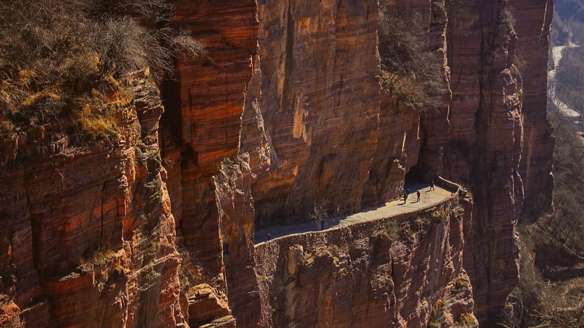 The cliff-hanging road at Xiyagou carved through the rock face of the South Taihang