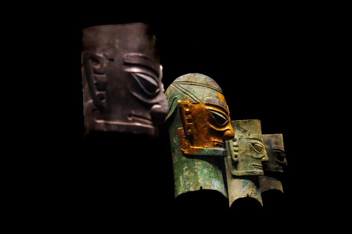 Bronze masks and artifacts at Sanxingdui Museum